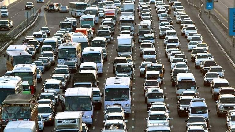 Heavy Traffic Hits Key Dubai Roads During Morning Rush
